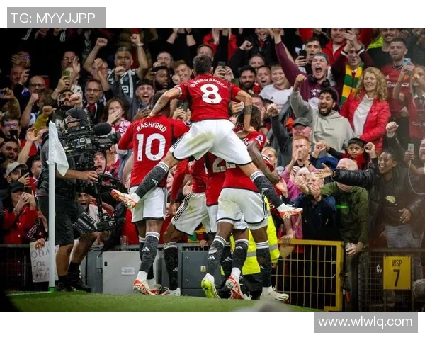 曼联主场大胜，升至英超次席：红魔王朝的再现与未来