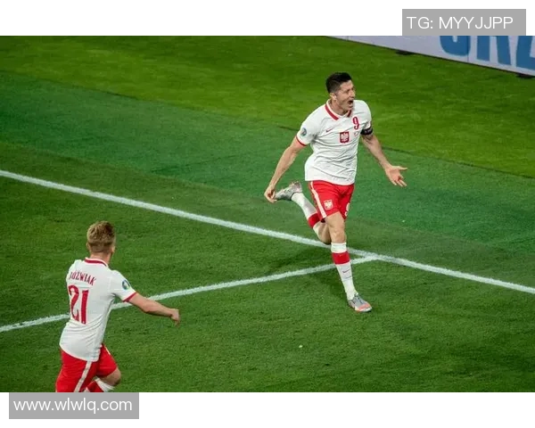 西班牙2-2波兰，小组赛两连平：谁能把握晋级机会？